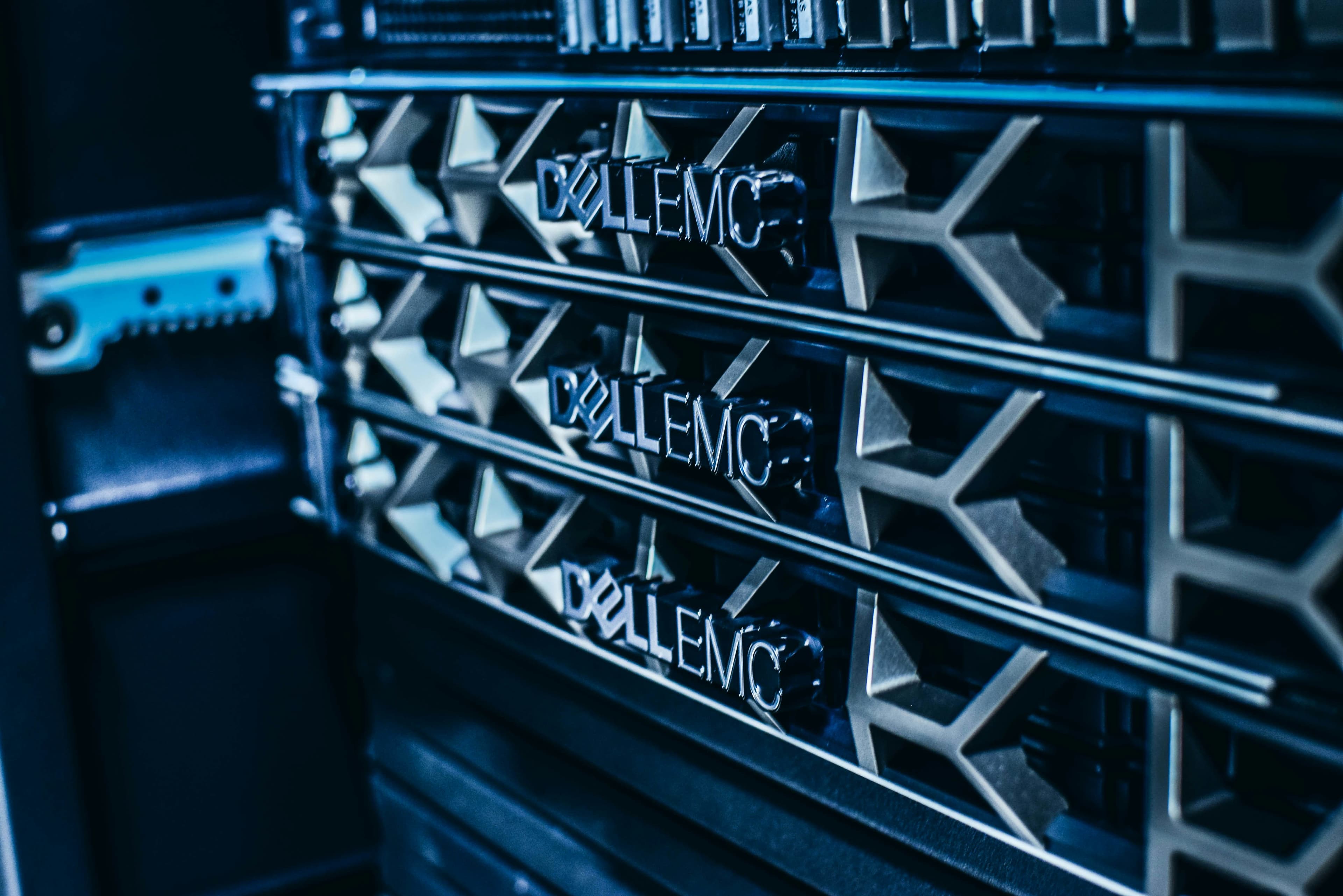 Data Warehousing: Key Principles and Applications